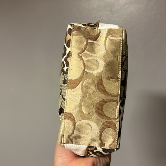 Coach Holiday Patchwork Purse great condition - Picture 10 of 12